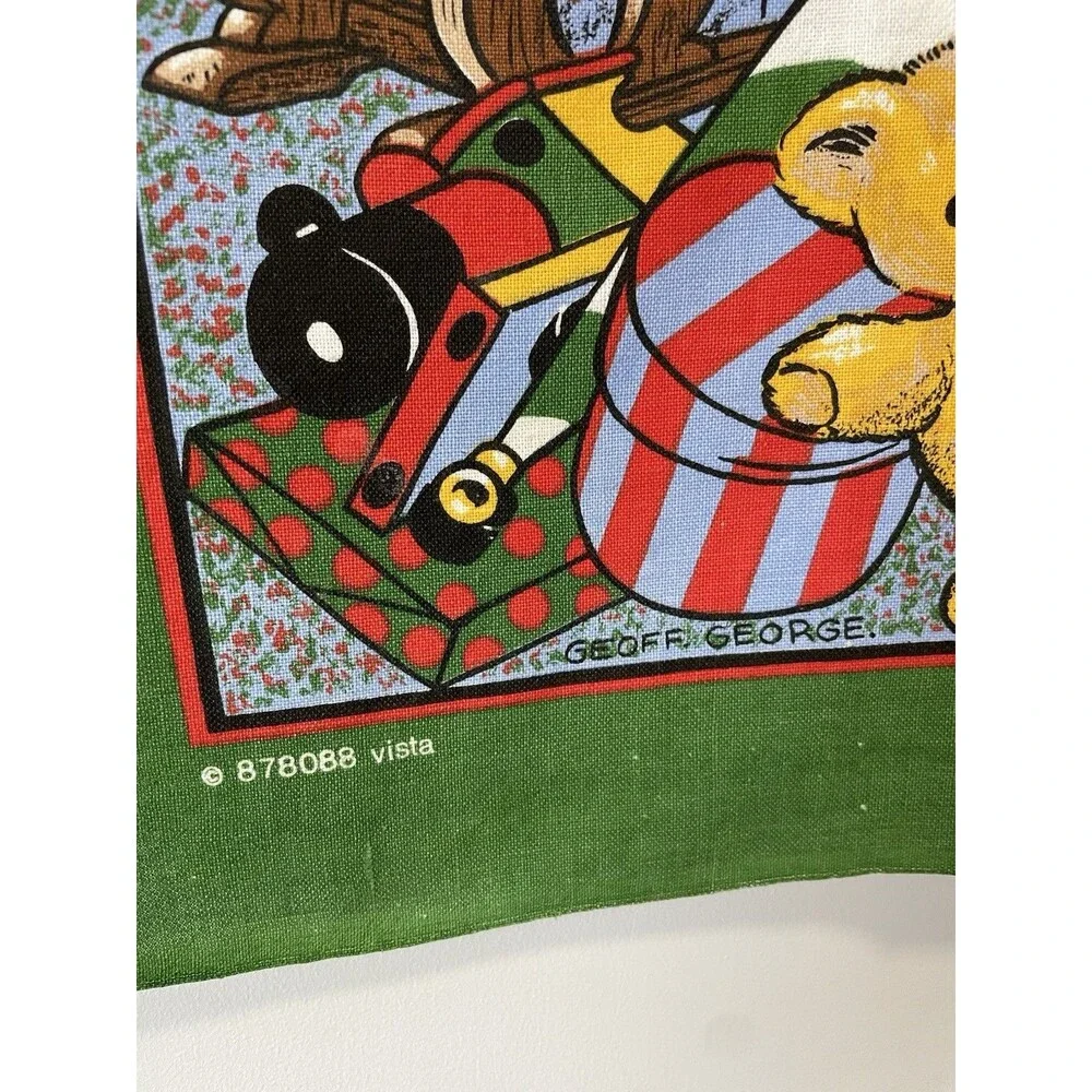 2 Vintage Christmas Holiday Santa Kitchen Towels Party Decor 50s Retro
